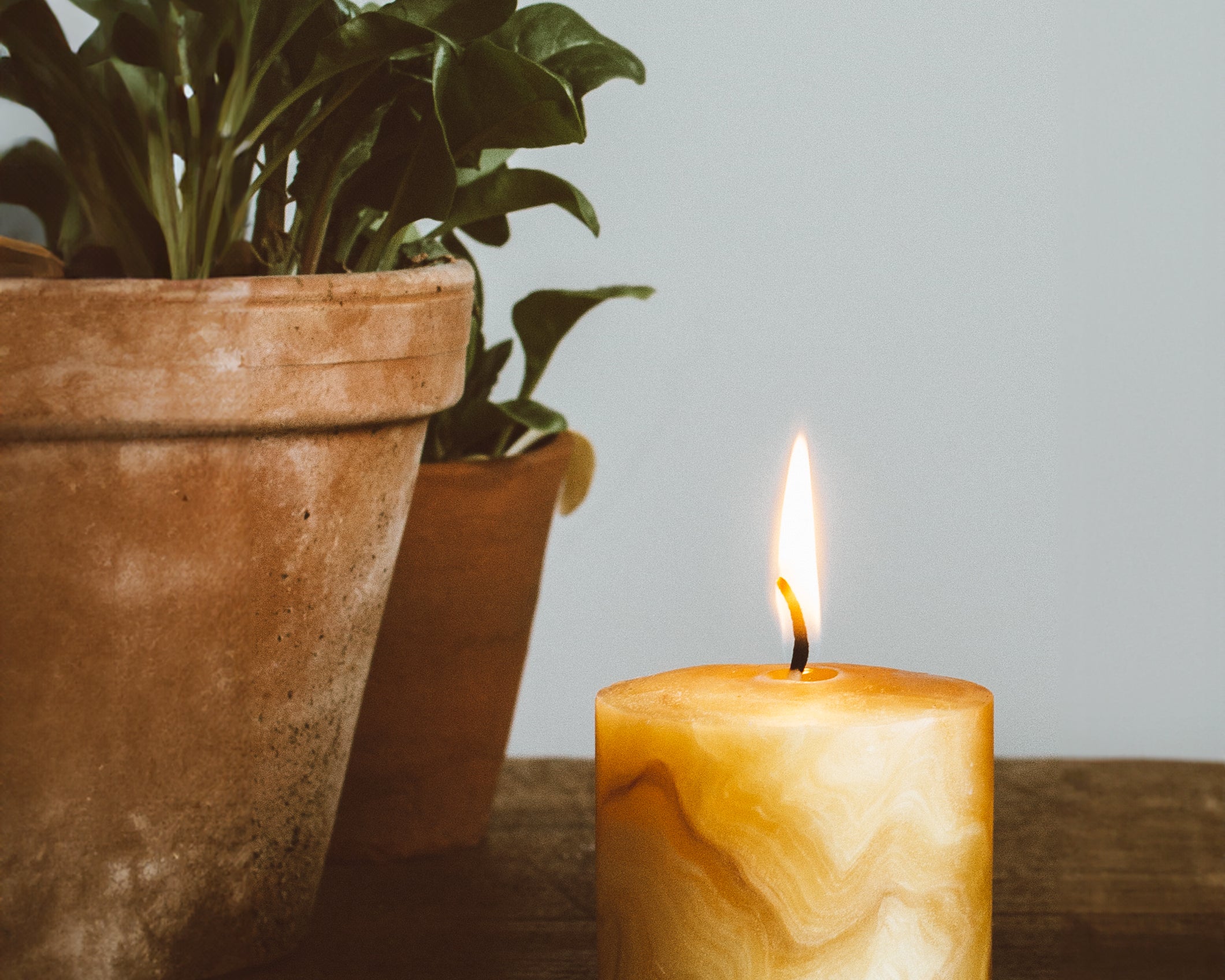 Marbled Beeswax Candle | Handmade by Goldrick. Natural Candles, Eco-Friendly. Perfect for eco-conscious consumers.
