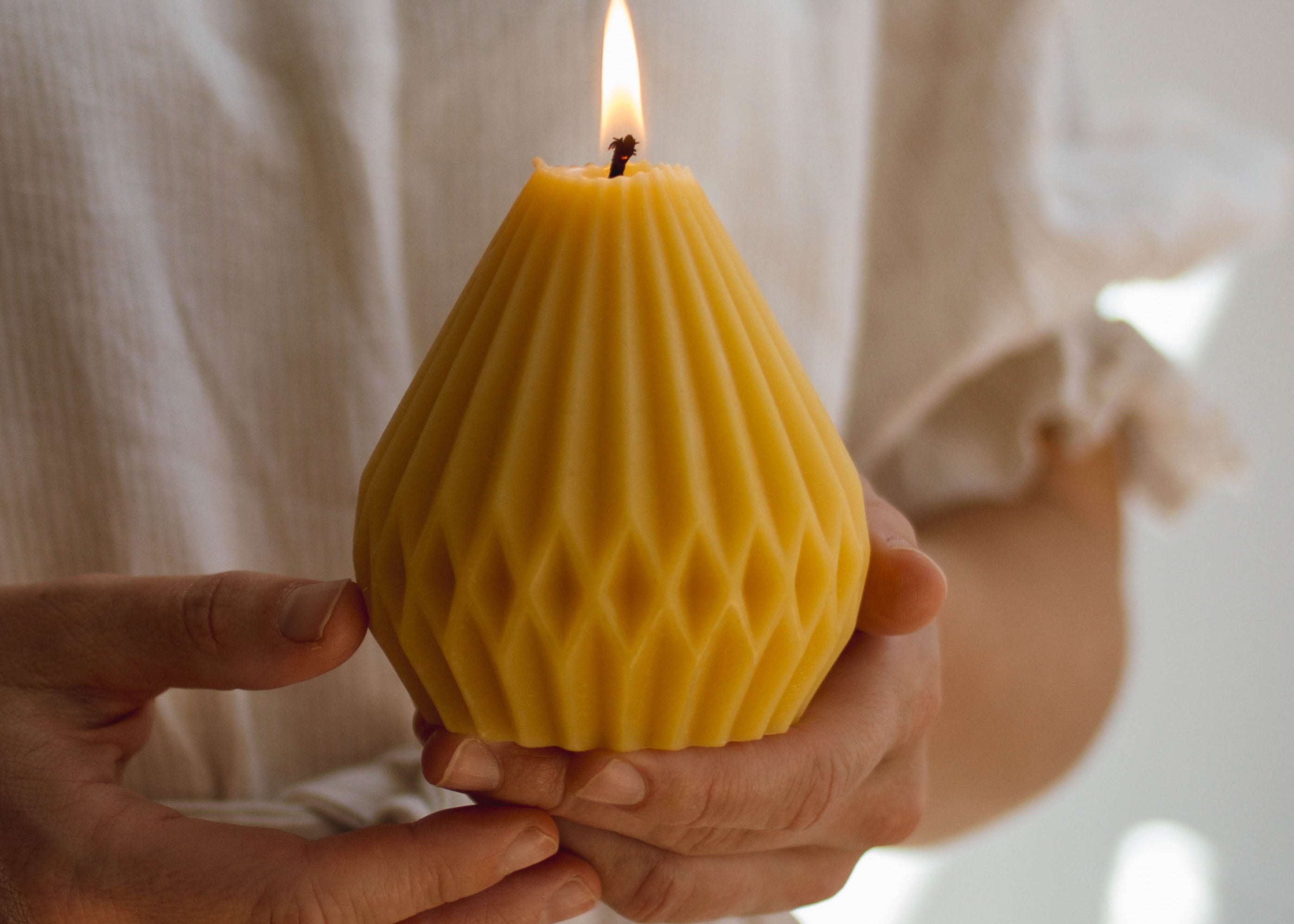 Artisan Beeswax Pear Candle by Goldrick. Natural Candles, Eco-Friendly. Perfect for eco-conscious consumers.